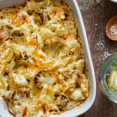 cooked bacon cauliflower mac and cheese