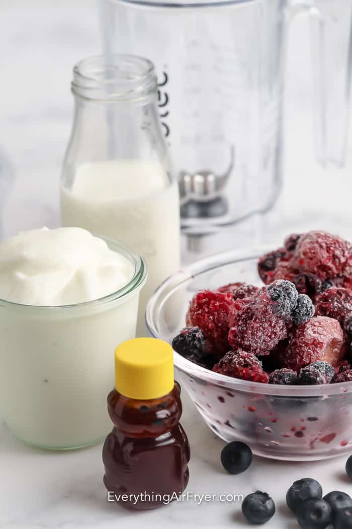 Berry Smoothie ingredients