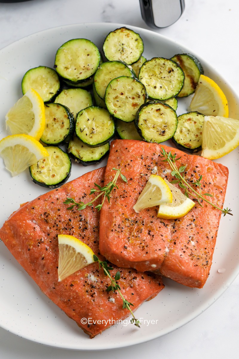 AirFryer Salmon and Zucchini with lemon