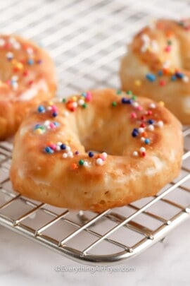 Air Fryer Vanilla glazed Donuts