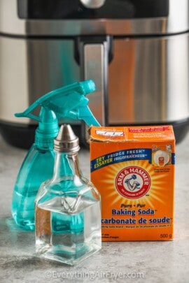 Baking soda, vinegar, and water for cleaning an air fryer