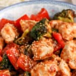 easy air fryer stir fry in a bowl with text