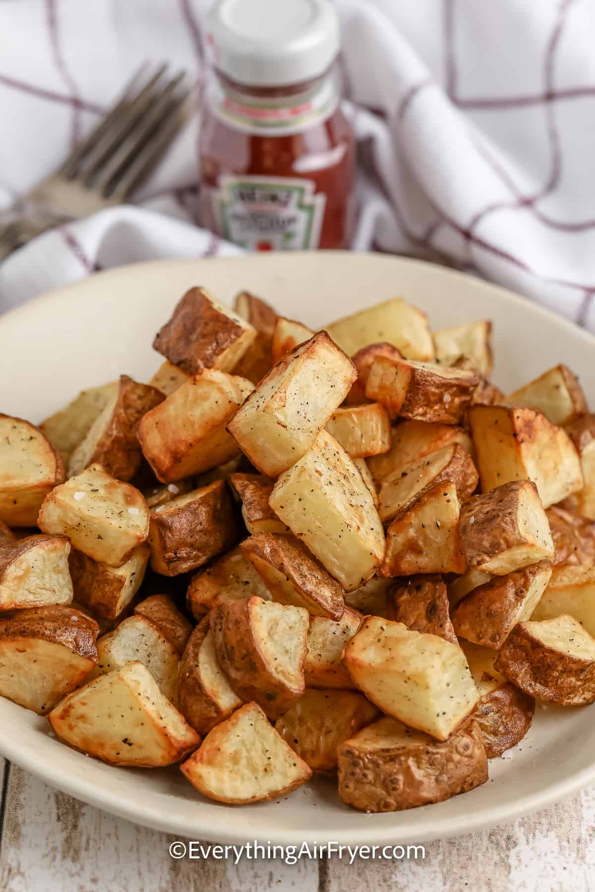 air fryer home fries on a plate