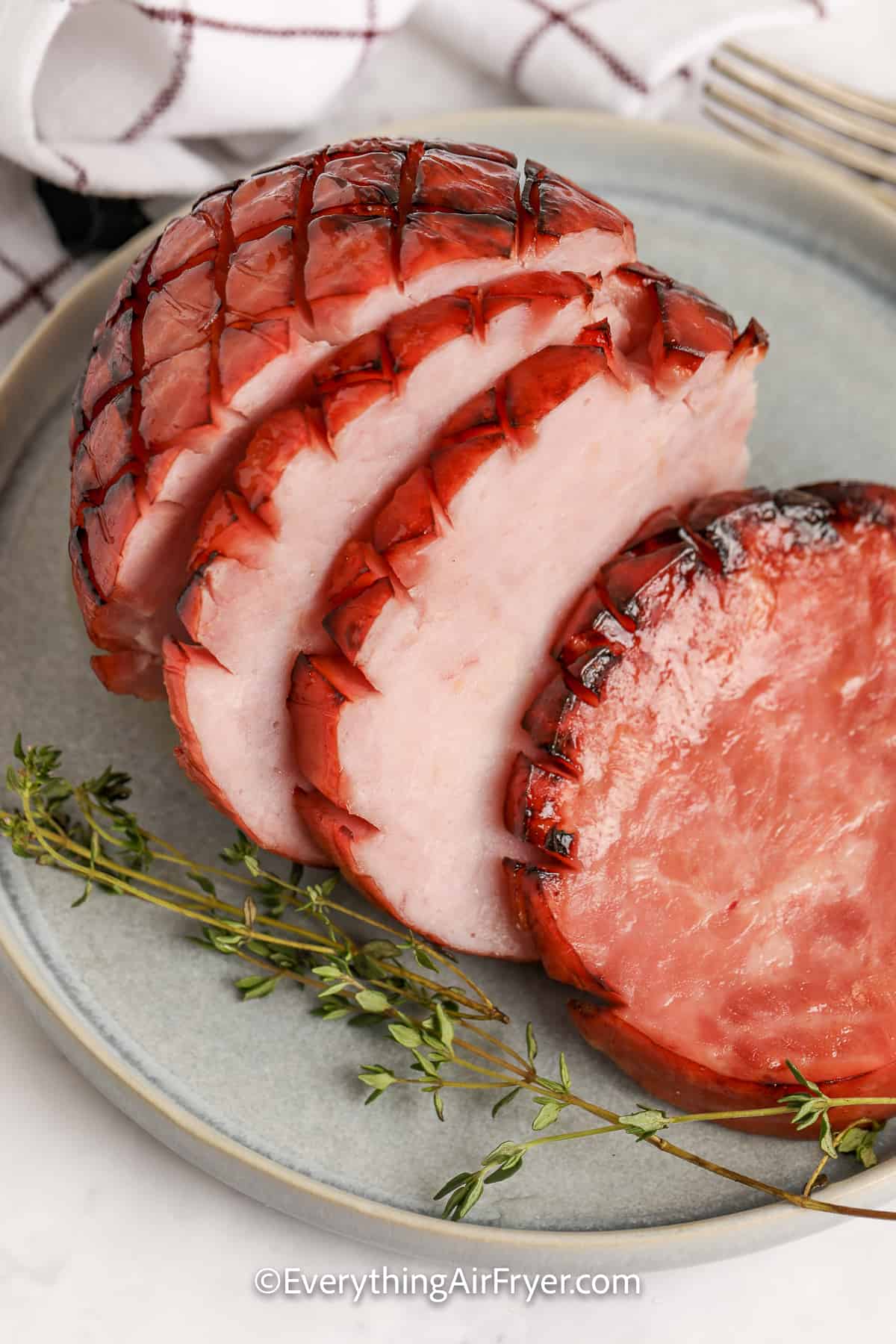 sliced ham on a plate
