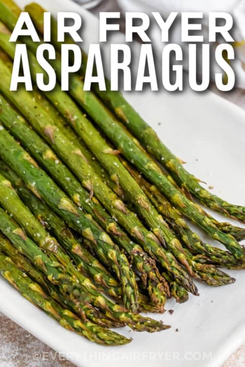 air fryer asparagus with text
