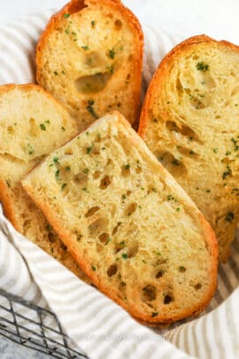 Air Fryer Garlic Bread in a basket
